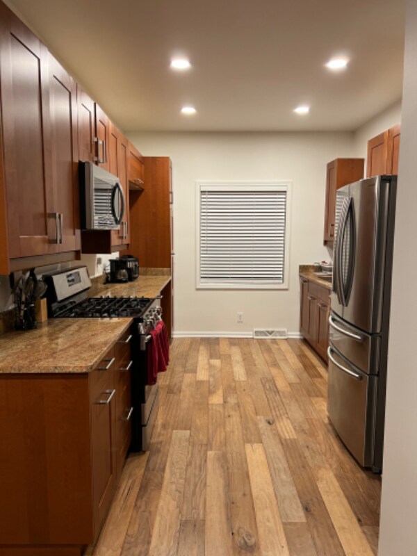 Foto del edificio - 7140 Stone Throw Way