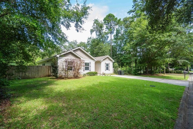 Building Photo - 3018 Grady Rd