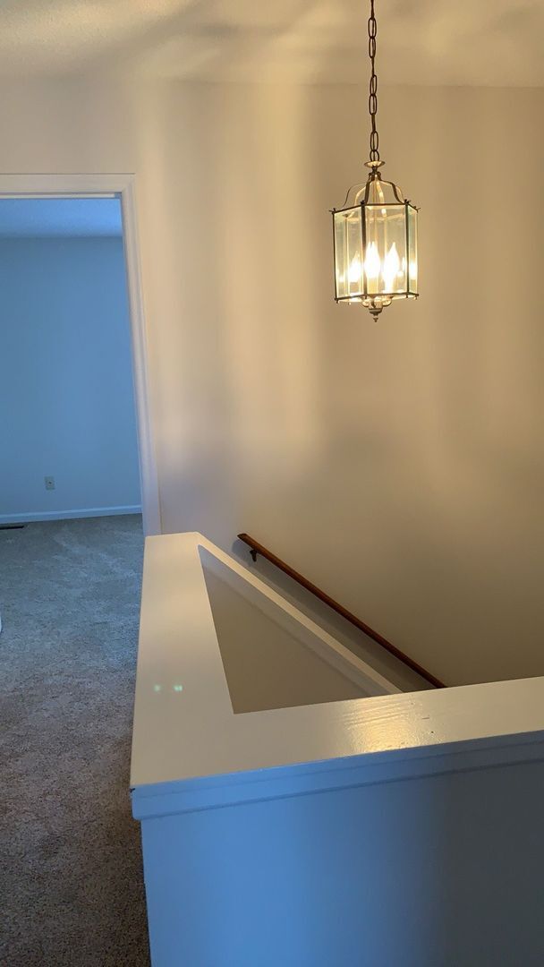 Building Photo - We have a 3 bedroom Townhome for rent! 878...