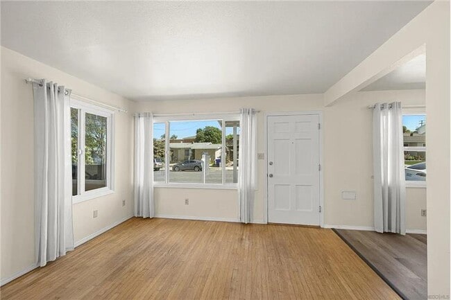 Building Photo - 2762 Ridge View Dr