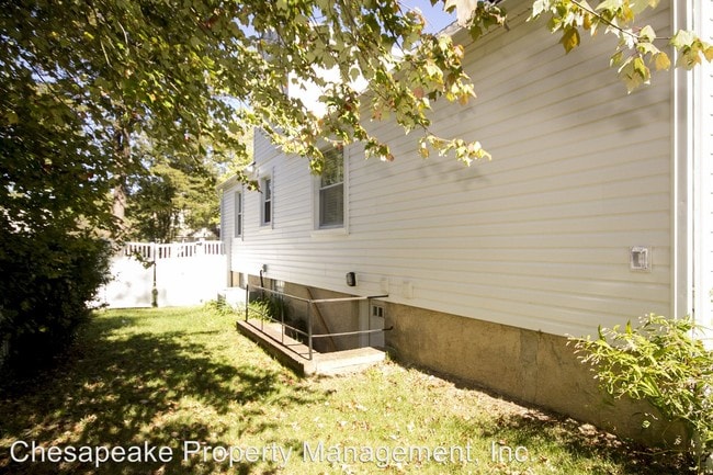 Building Photo - 417 Brook Rd