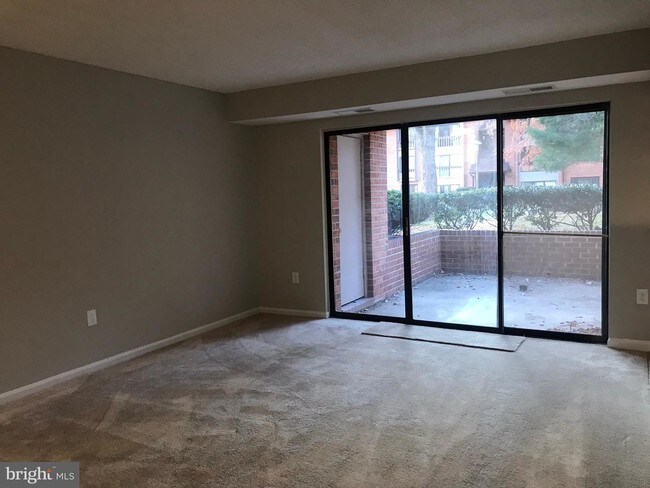 Building Photo - 10212 Bushman Dr