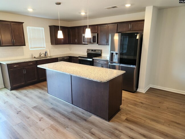 Building Photo - 1754 Farshaw Way