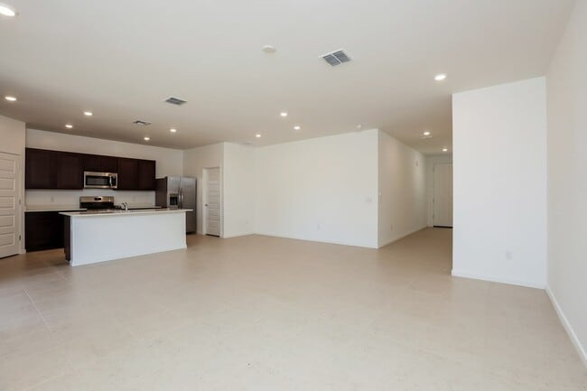Foto del edificio - 7062 W Indian Clover Way