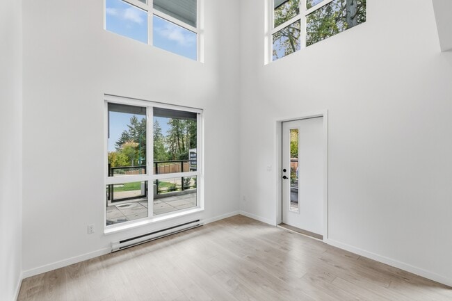 Building Photo - 6585-195A 195A St