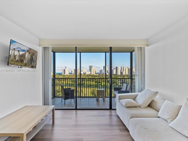 Foto del edificio - 20335 W Country Club Dr