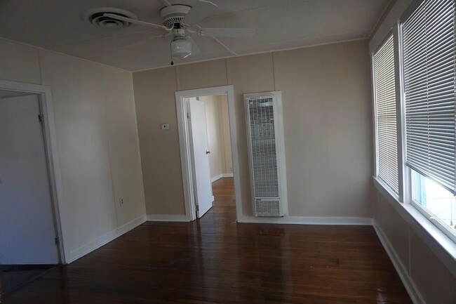 Photo - Pre- Leasing ! Apartment