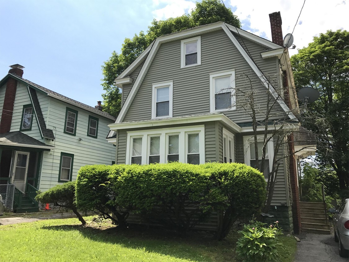 Primary Photo - 150 Niven St