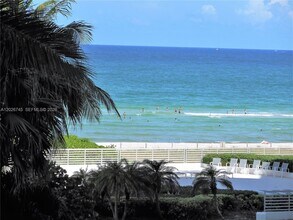 Building Photo - 5151 Collins Ave