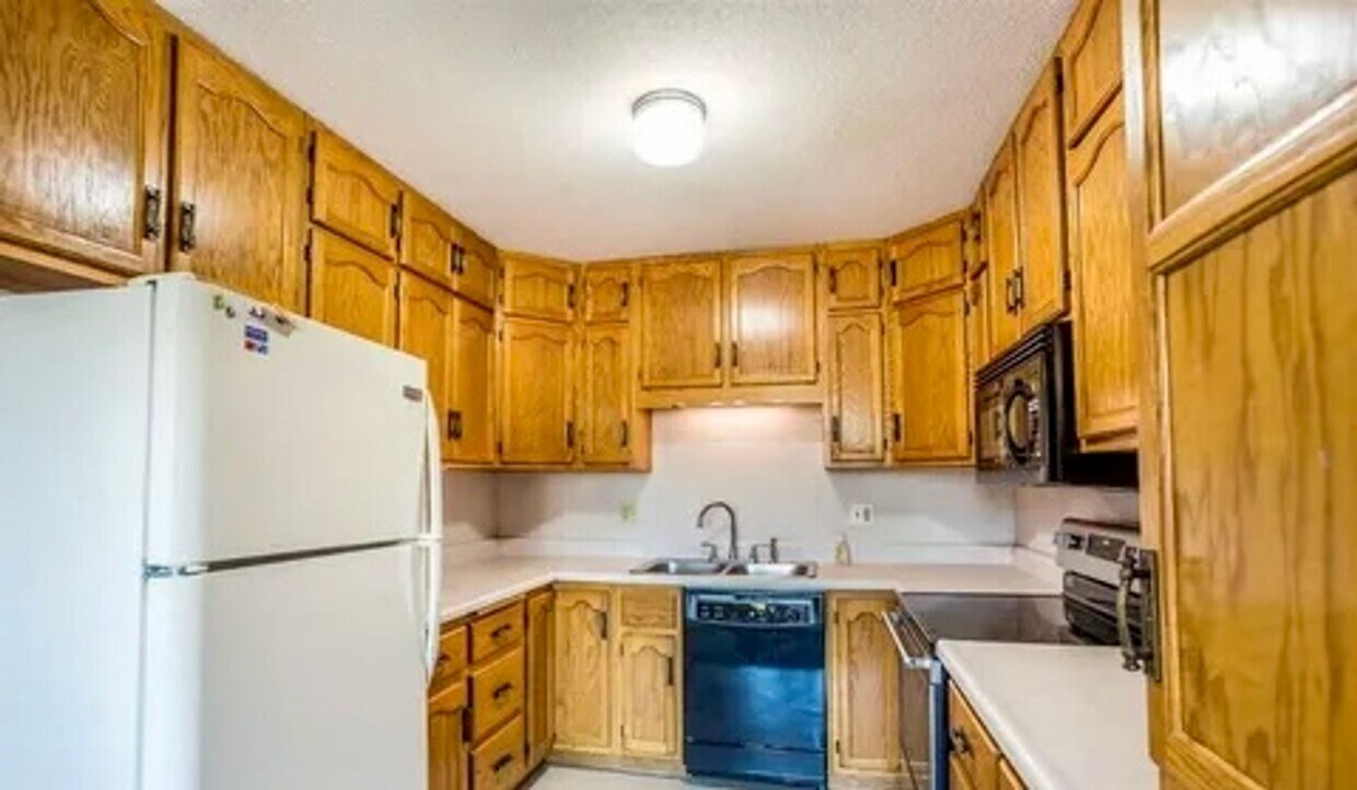 Primary Photo - Cozy 2 bedroom twin home in South Sioux Falls