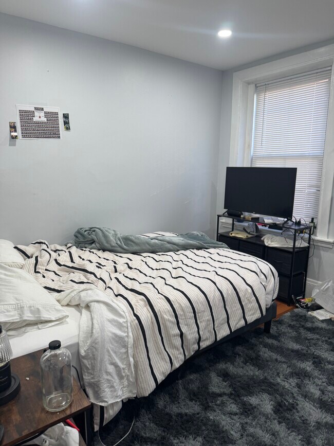 Foto del edificio - 475 Massachusetts Ave