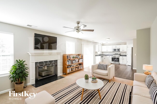 Building Photo - 1692 Comanche Run