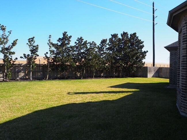 Building Photo - 2007 Greenvine Cir