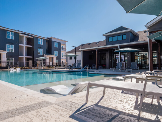 Pool & Lounge Area - The Waters at McGowin