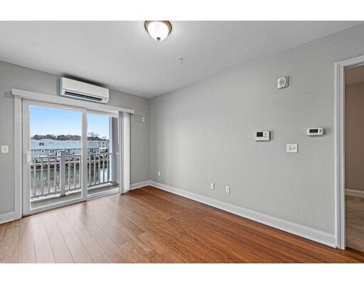 Foto del edificio - 9 Needhams Landing Rd