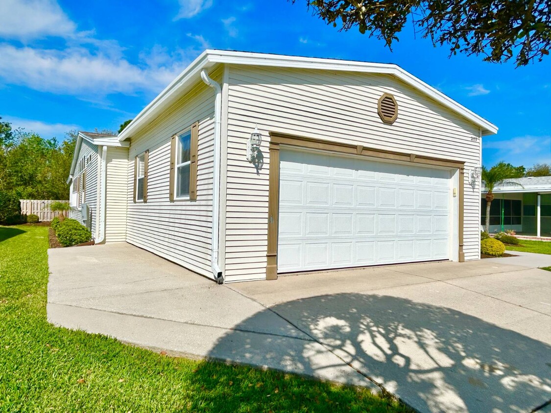 Foto principal - 2153 Crane Lakes Blvd
