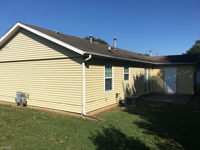 Building Photo - 3208 Timbermill Ave