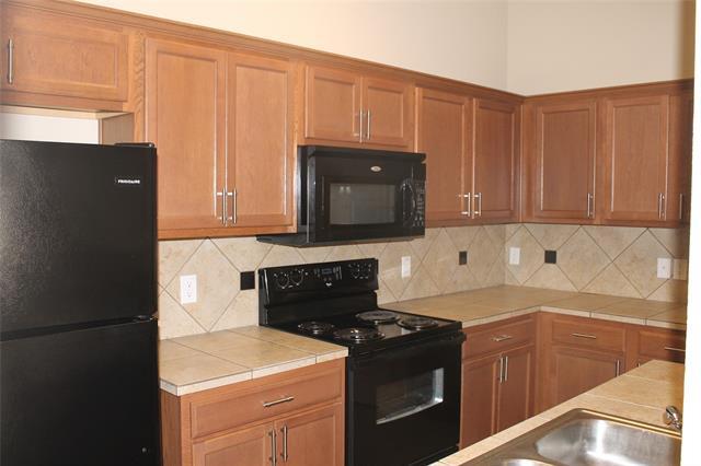 Foto del edificio - 1424 Ravenwood Dr