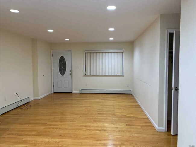 Building Photo - 128-15 11th Ave