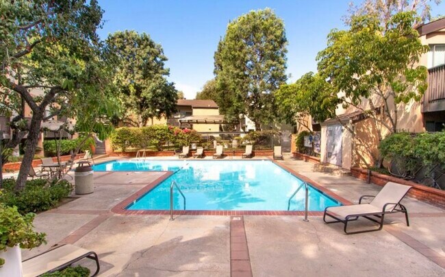 Building Photo - 7988 Mission Center Ct