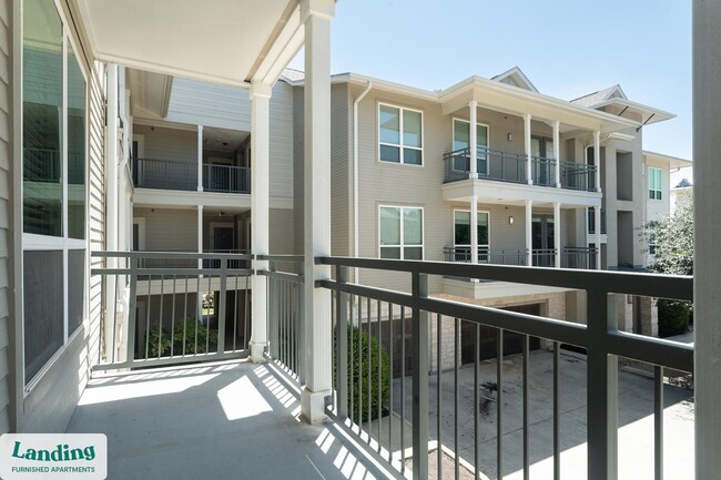 Building Photo - 4300 Cromwell Dr