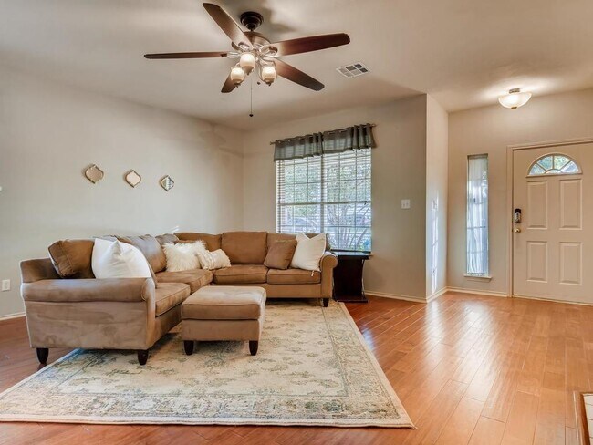 Foto del edificio - 9221 Meyrick Park Trail