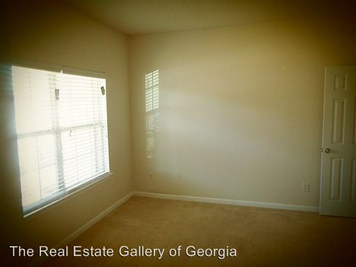 Building Photo - 265 Wellsley Ln