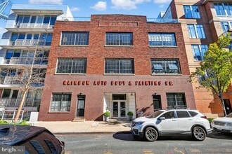 Building Photo - 1445 Church St NW