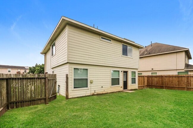 Foto del edificio - 3026 Junction Dr