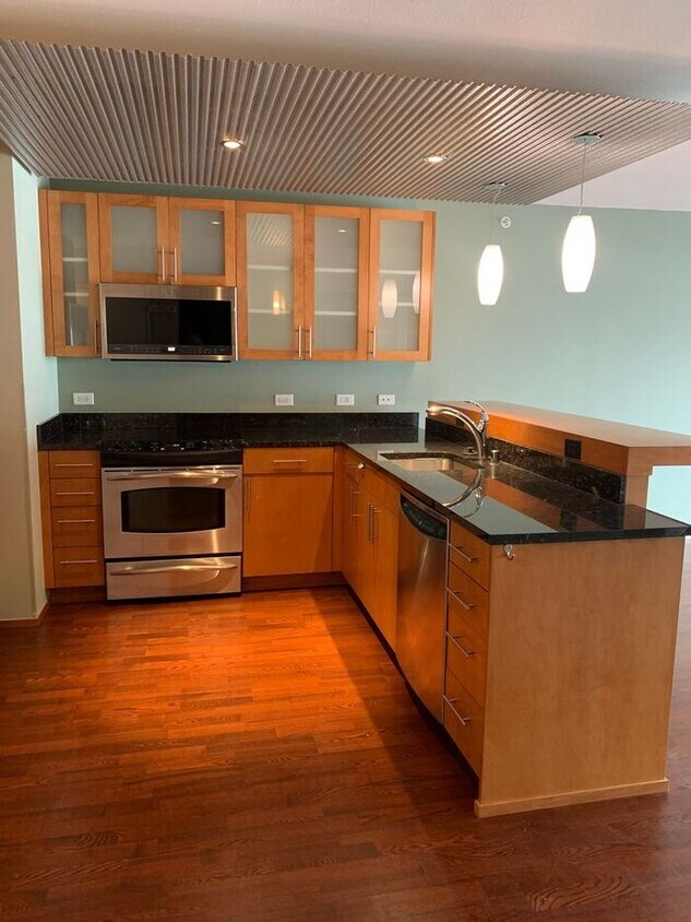 Primary Photo - Enjoy the Luxury that The Montage has to o...