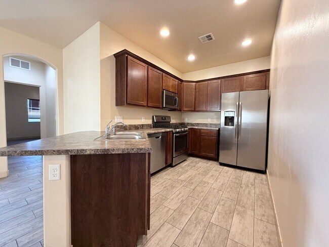 Foto del edificio - 2BR/2BA/2GA, 1409 sq.ft. rental in Sierra Vista, AZ