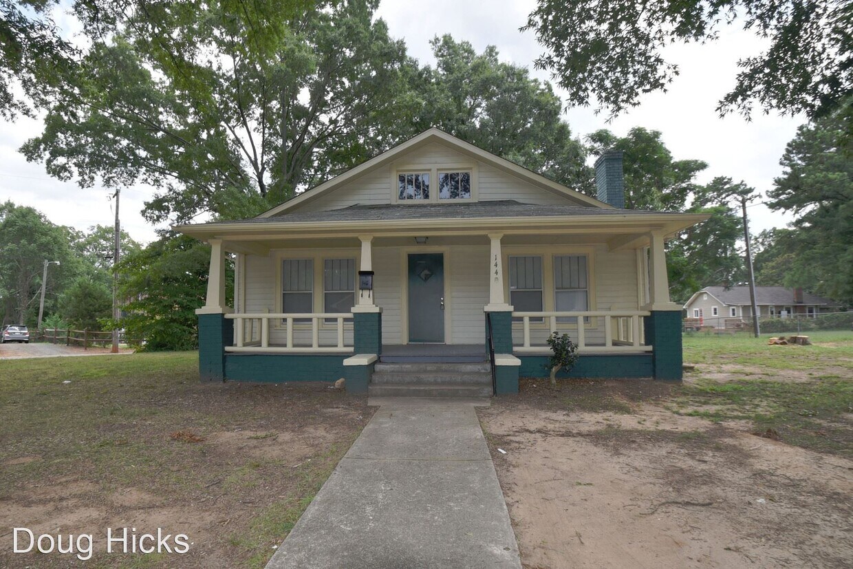 Foto principal - 2 br, 2 bath House - 144 Saint Charles Ave NE