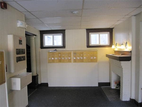 Foto del edificio - 291 Newport Ave