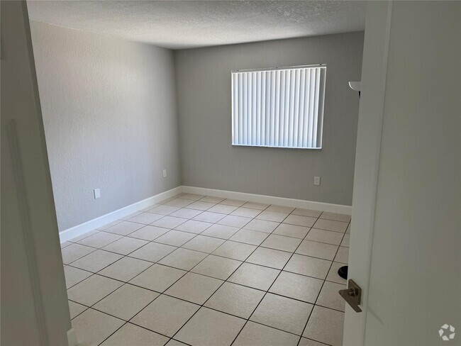 Building Photo - 7125 NW 186th St