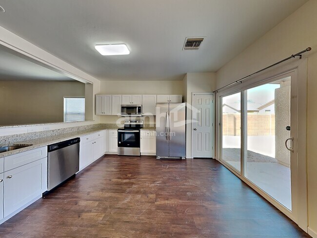 Foto del edificio - 11320 Harvester