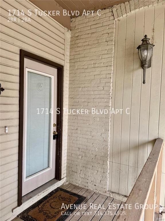 Foto del edificio - 1714 S Tucker Blvd