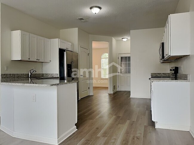 Foto del edificio - 7138 Arcastle Loop E