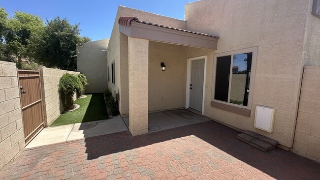 Foto del edificio - 8847 N 47th Ln