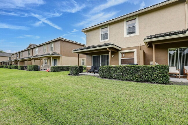 Foto del edificio - 2988 SE Lexington Lakes Dr