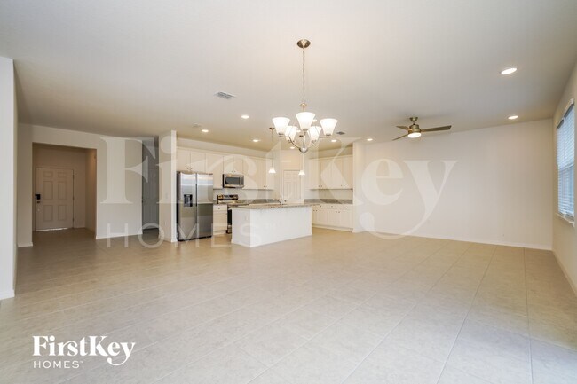 Building Photo - 1573 Isleta Lp