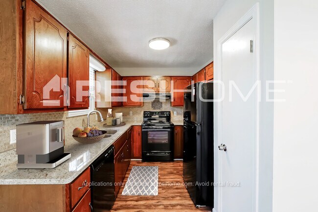 Foto del edificio - 5304 Stablehouse Dr