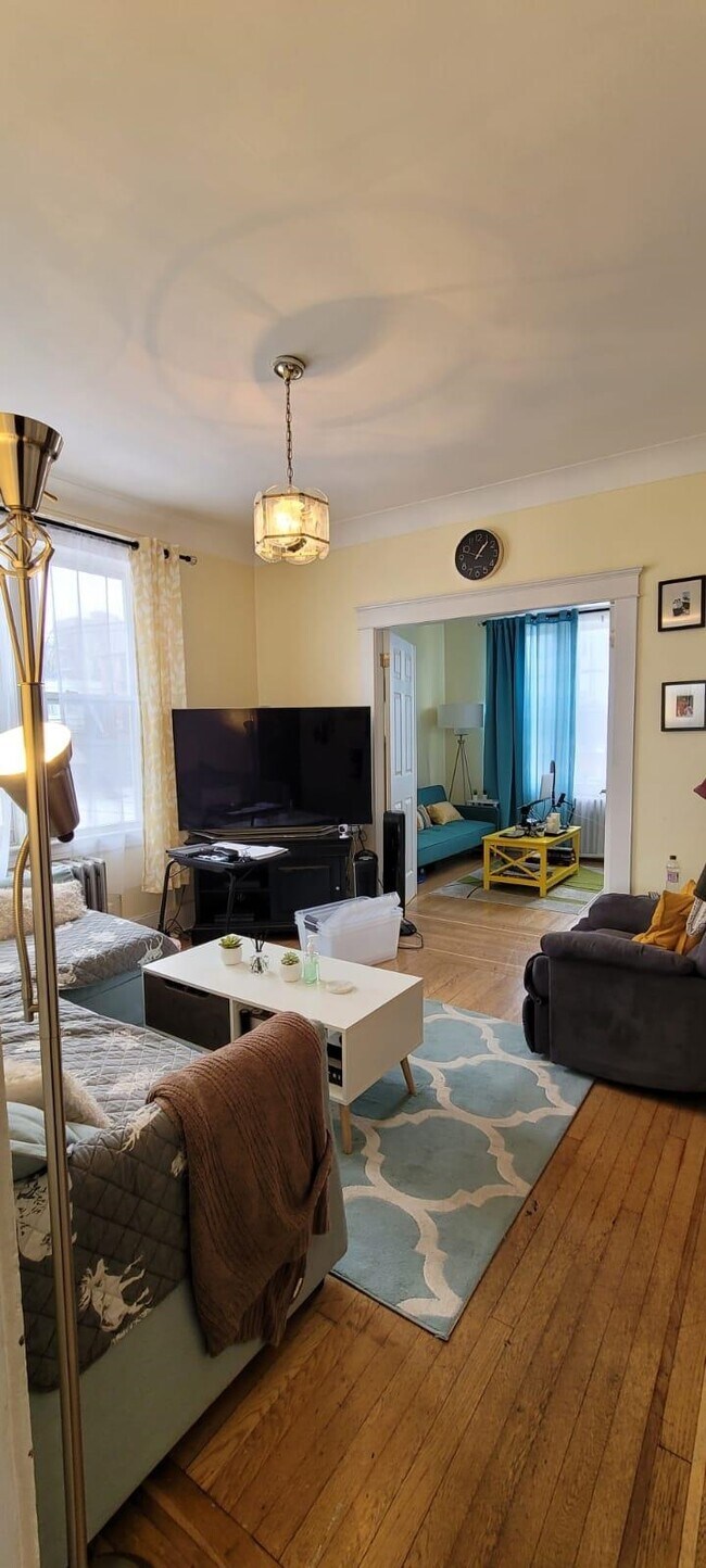 Foto del edificio - 579 Liberty Ave