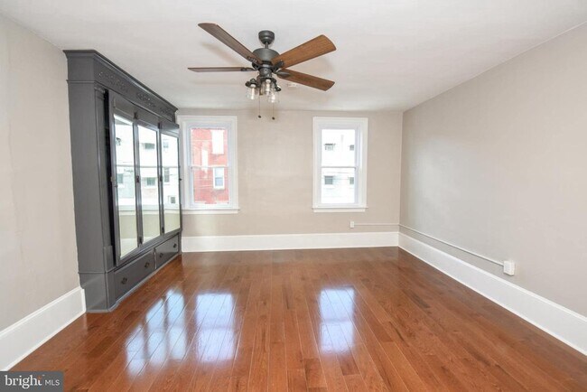 Foto del edificio - 2219 N Hancock St