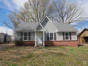 Building Photo - 7245 Wendell Cove