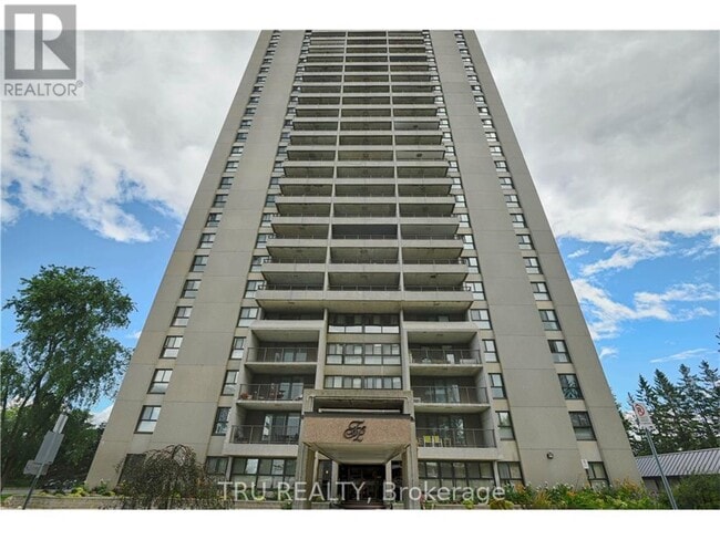 Building Photo - 1785-1785 Frobisher Ln