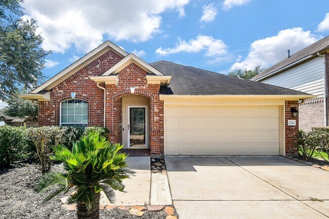 Foto del edificio - 6030 Wildbriar Ln
