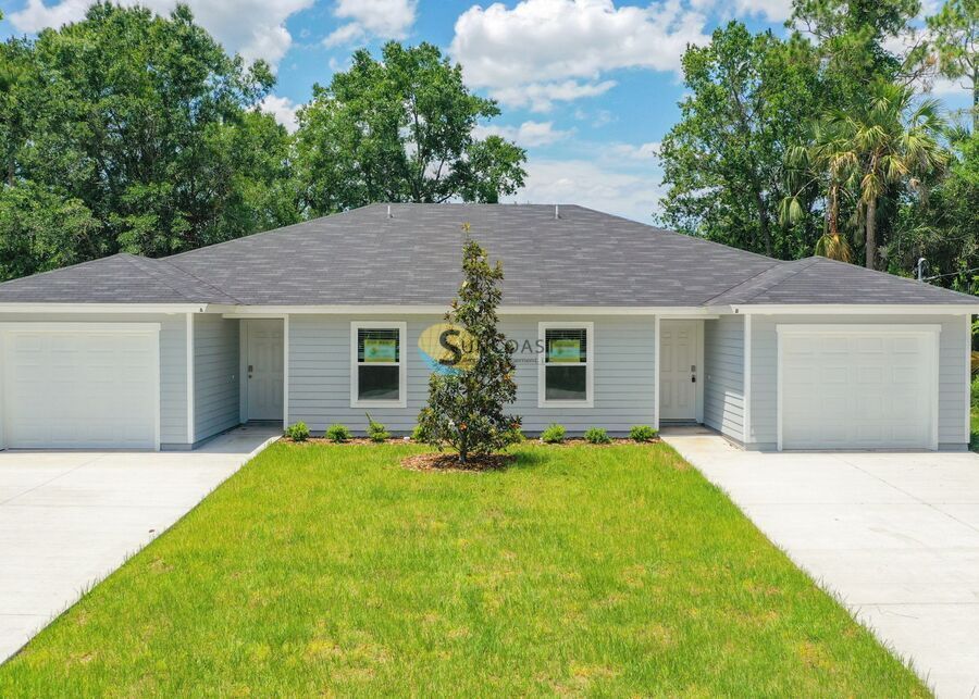 Foto principal - 22 Pine Hill Ln