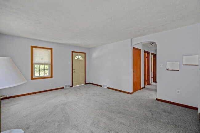 Foto del edificio - Gorgeous 2 bedroom home in Clairton availa...