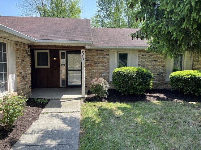 Building Photo - Spacious Ranch Style Home on the Northside