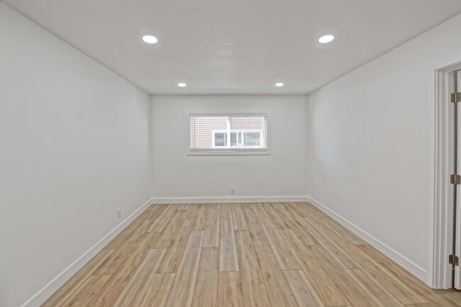 Building Photo - 1X: 16724 - 16730 Crenshaw Blvd. TOR